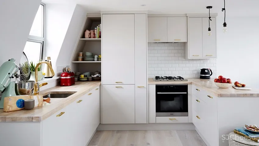 69㎡现代风住宅 | Maurizio Pellizzoni