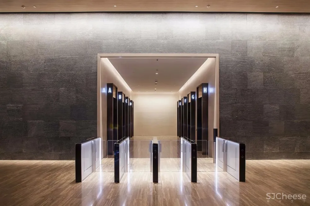 办公融合商业新形态的地标之作•曼谷Gaysorn II