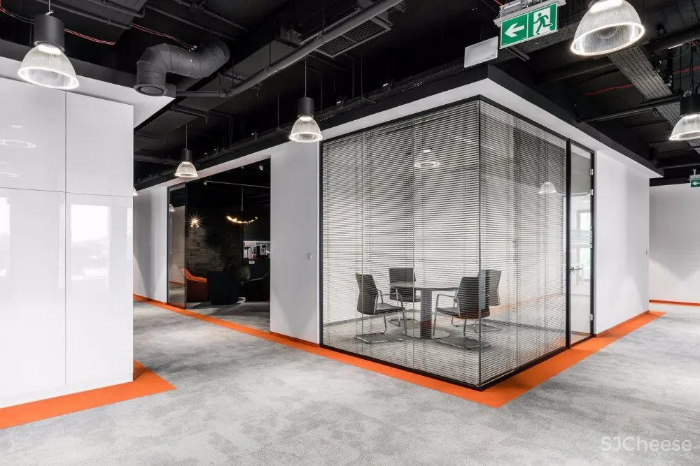 华沙DKV办公室 | MIKOMAX