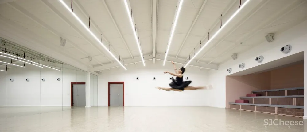 STEPS Dance Academy / SKETCH