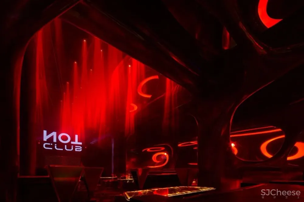 最新 | 黄永才:超有未来感的太空主题星舰酒吧,广州夜店新地标! 首