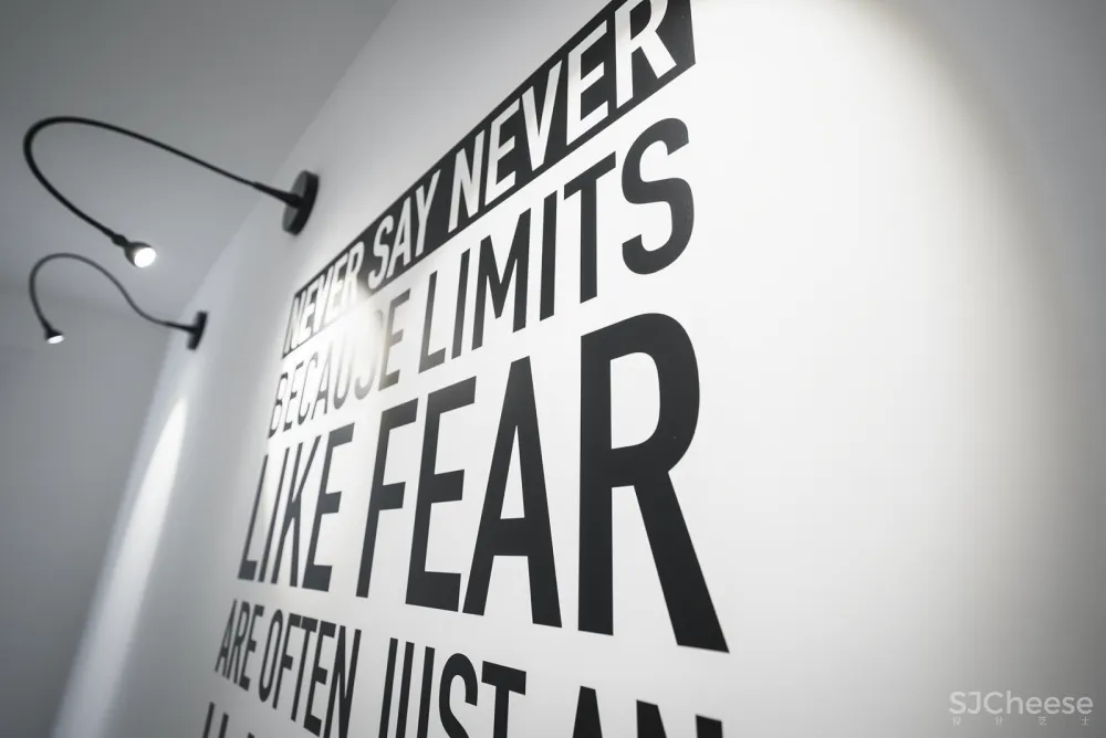 把空间想象成一个游乐场，65㎡罗马极简公寓 | Brain Factory 首