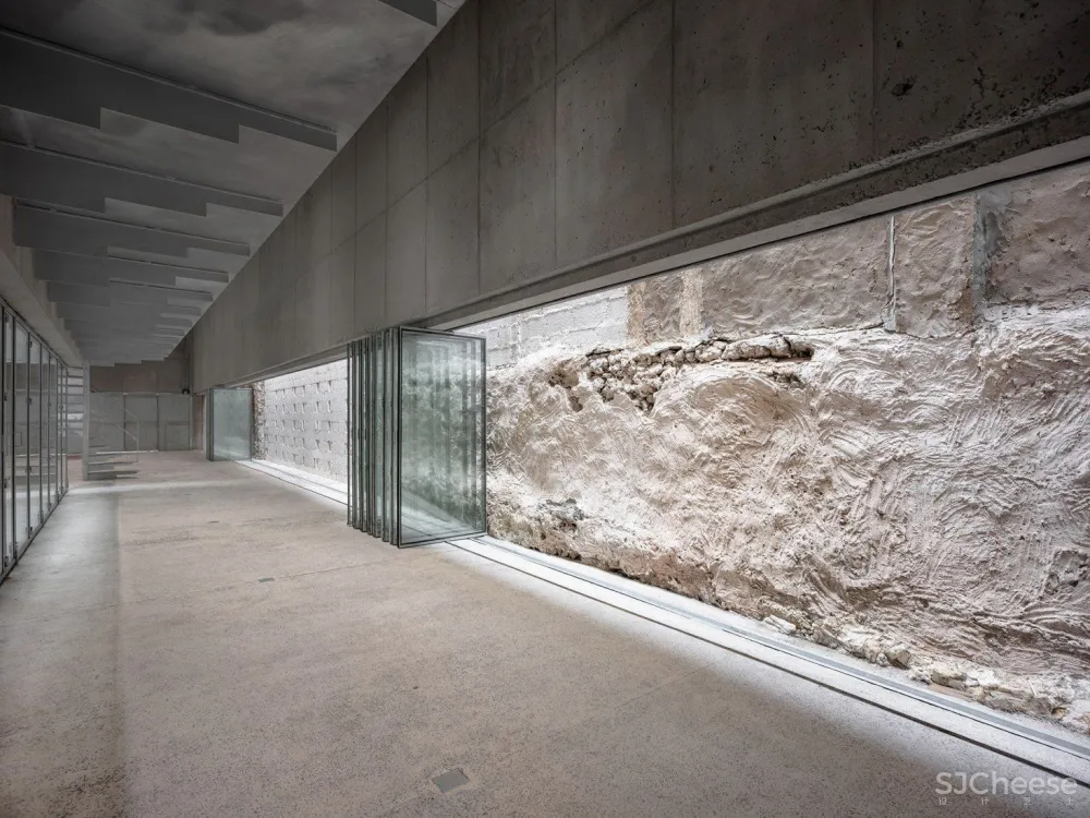 首发 | Leopold Banchini Architects 结构框架展示空间