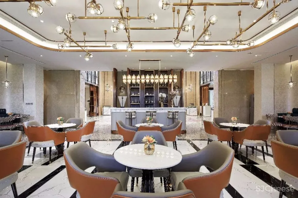 摩登、个性、艺术感,用浓郁色彩碰撞出高贵的气质!| 集艾设计