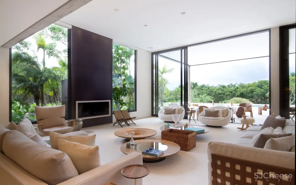 拥有六间套房的巴西自然别墅 | CCB Paineiras