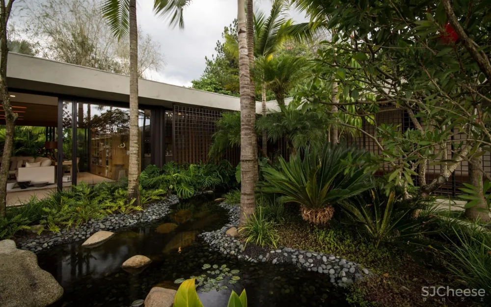 拥有六间套房的巴西自然别墅 | CCB Paineiras