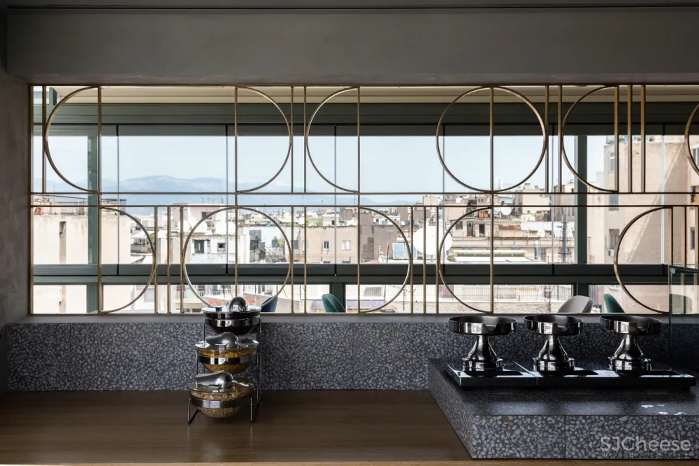 首发 | Fluo新作 雅典Evripidis酒店 屋顶酒吧&早餐室