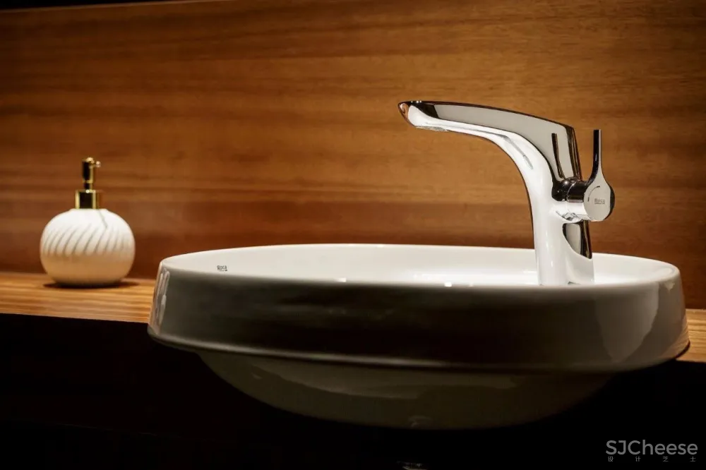 废弃工棚里的顶级米其林餐厅:我们是一家带餐厅的「 厨房 」