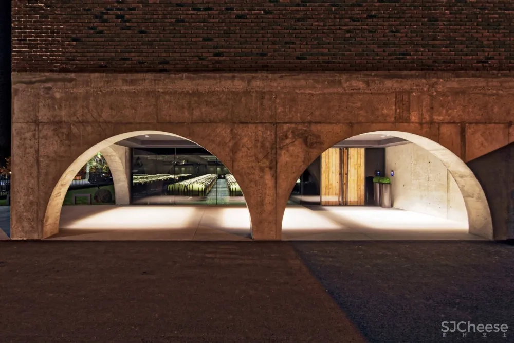 Dva arhitekta | Kutjevo酿酒厂