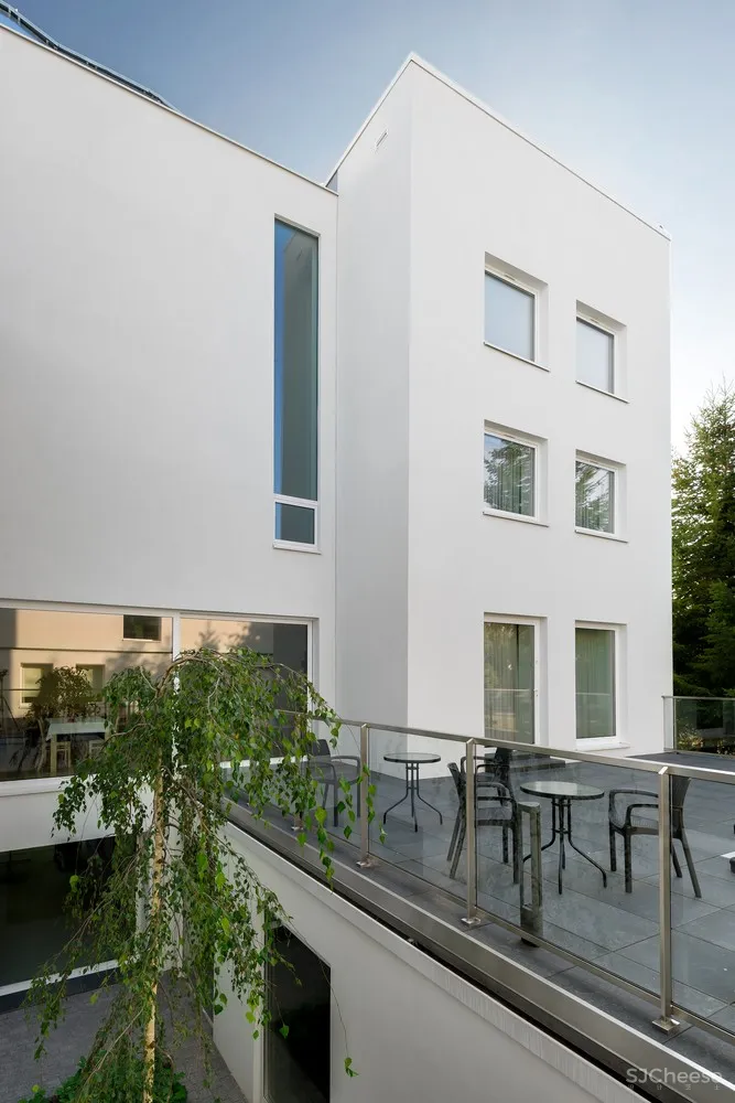 PORT | 波兰纯白教堂建筑