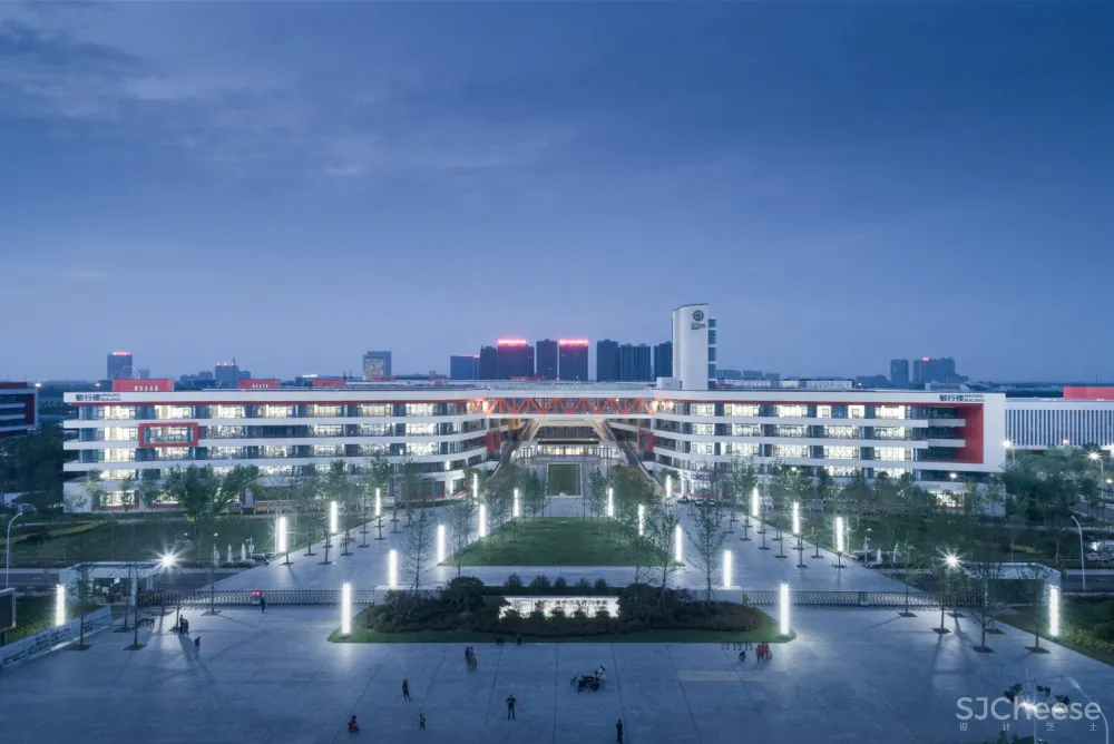 济宁海达行知学校 / 象外营造工作室