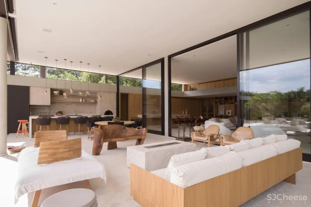 拥有六间套房的巴西自然别墅 | CCB Paineiras