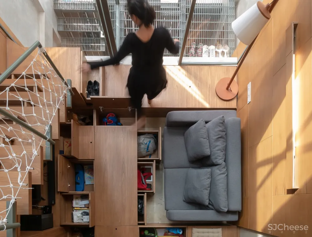 Ago Architects | 印尼家庭住宅 3500 Millimetre House