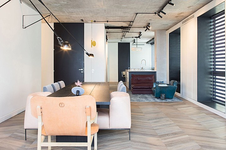 新作 | Sandra Robles Boesler 翻新巴拿马工业风公寓 首