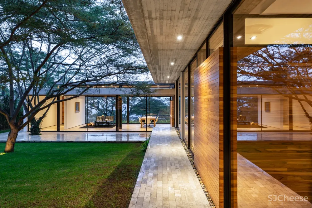 Gabriel Rivera Arquitectos | 森林概念住宅 Tacuri House