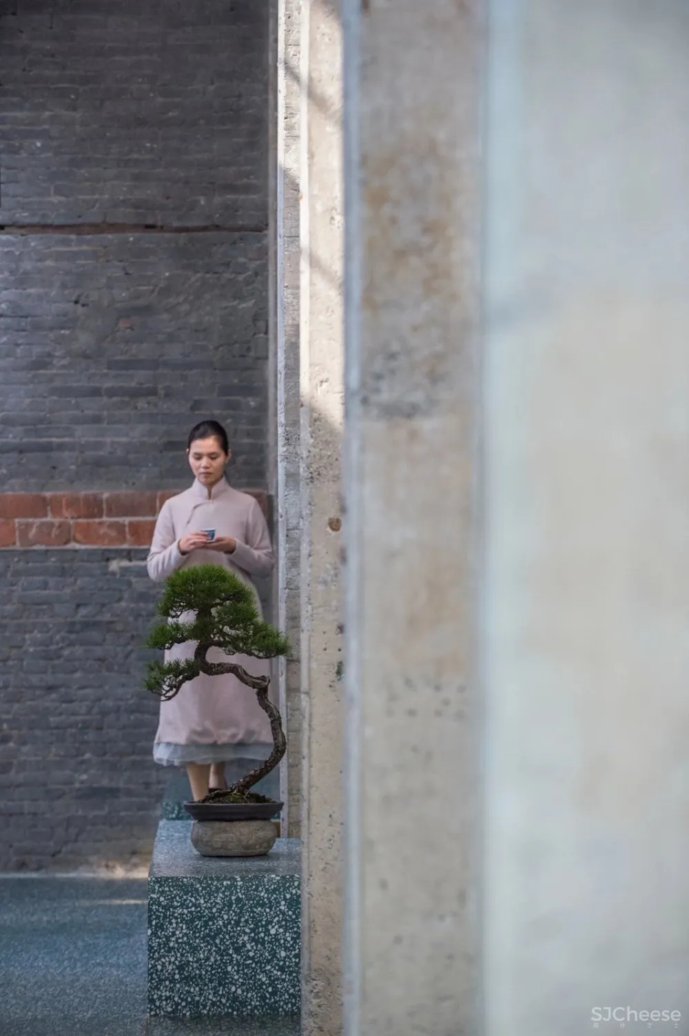 新作 | 耗资1000万,在450 m² 的老建筑内造了8个房子! 首