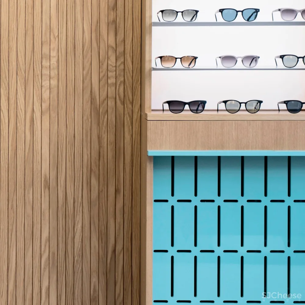 旧烘焙厂改造成的P.Y.E眼镜店 | Facultative Works