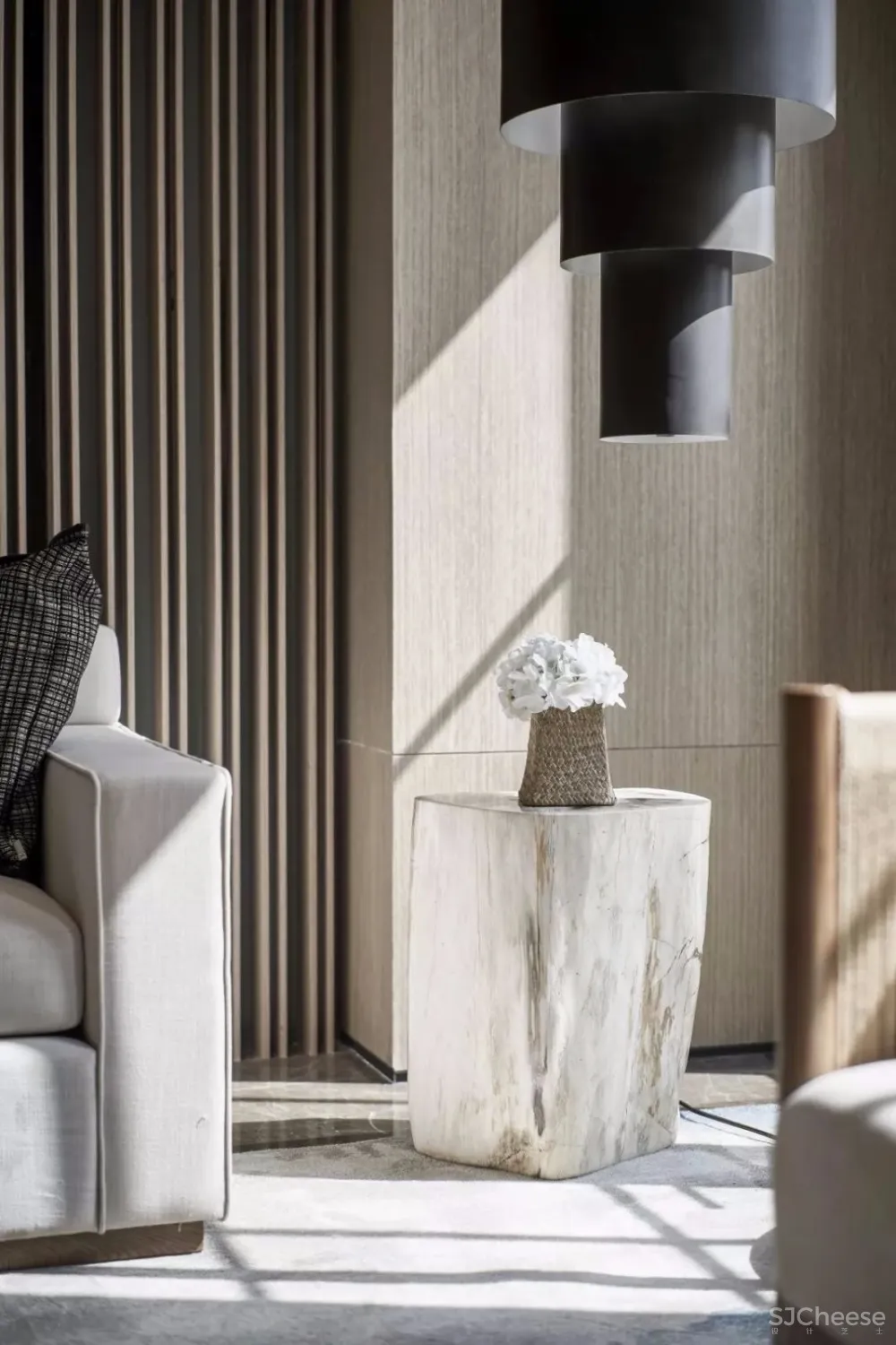 山水秀丽,鱼港风光 —— 融创海南臻园展示中心 | 飞视新作