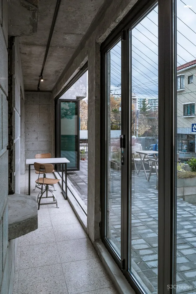 韩国仁川 LAS COFFEE / TEMP 首