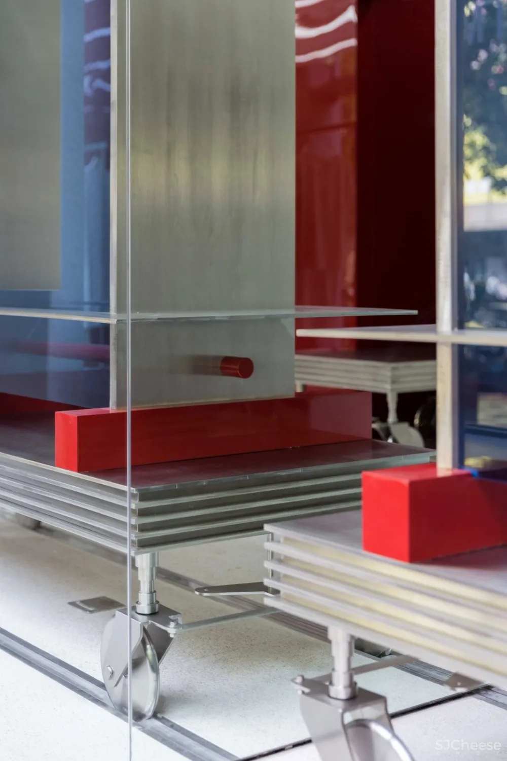 首发 | 多彩结构概念的运用 IMMI上海旗舰店 首