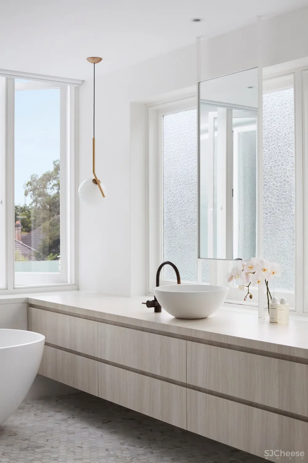 现代简约主义之家的优雅与永恒