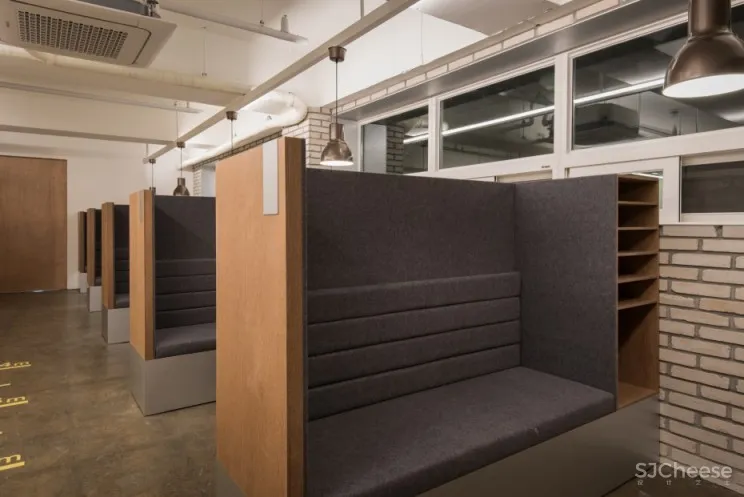 韩国房地产中介公司办公中心 | Design Studio INTU:NE