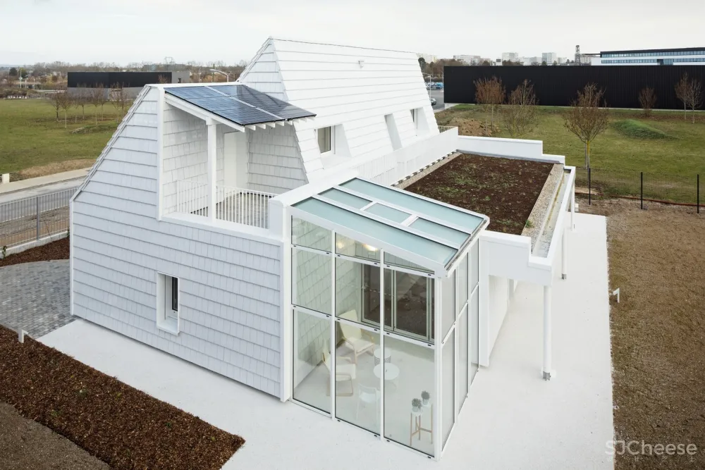 KONEKTI 2+1住宅 / Bruno Rollet Architecte