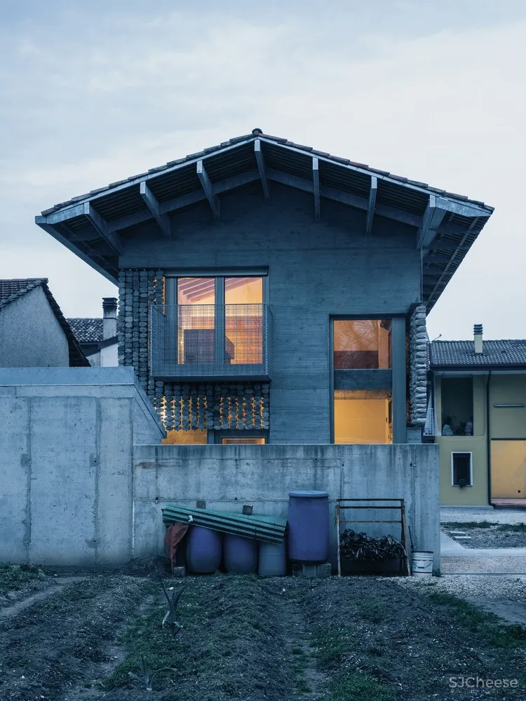 ELASTICOSPA+3 | 意大利石墙建筑 首