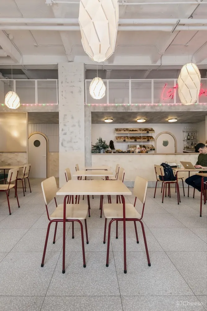 ZROBYM architects | 白俄罗斯 Let it be面包店