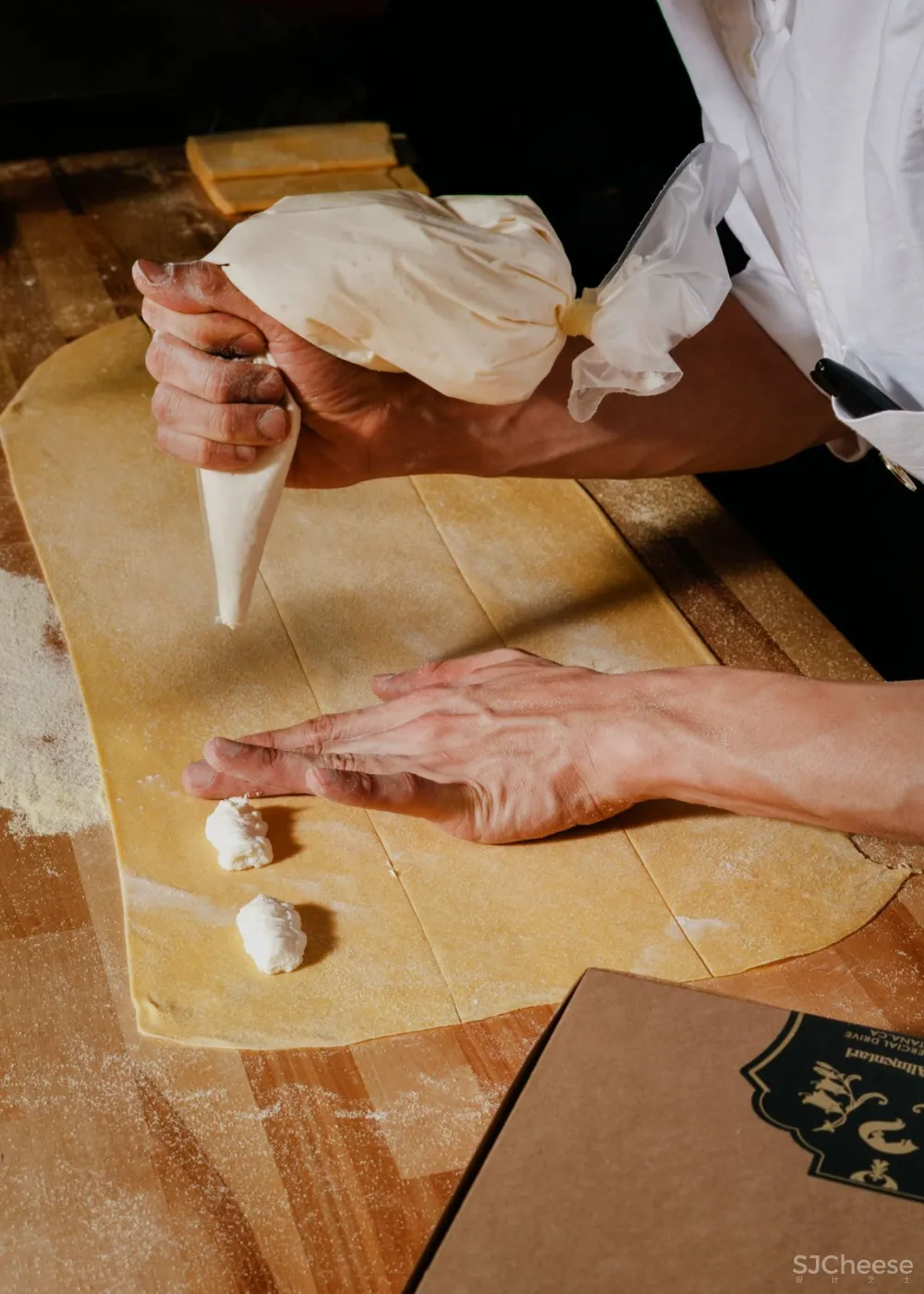 首发 | STE. MARIE ART & DESIGN:加拿大温哥华 LA TANA 咖啡馆