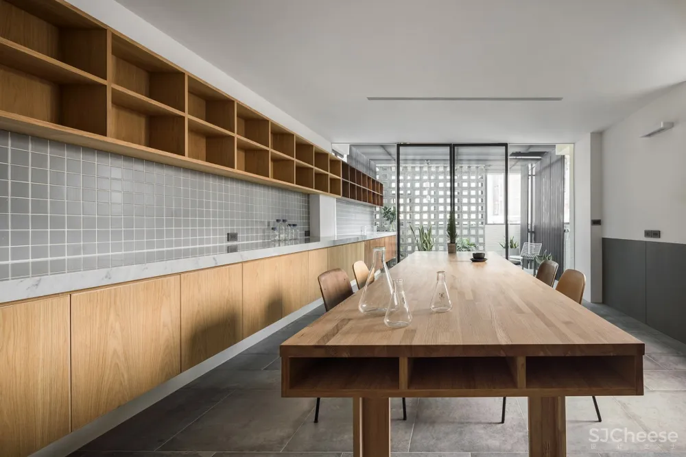 小巷里的住宅改造,台湾 / metrics architecture studio