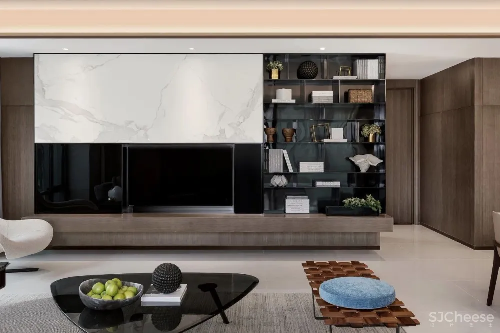 由单纯到复杂,再复归成熟的单纯