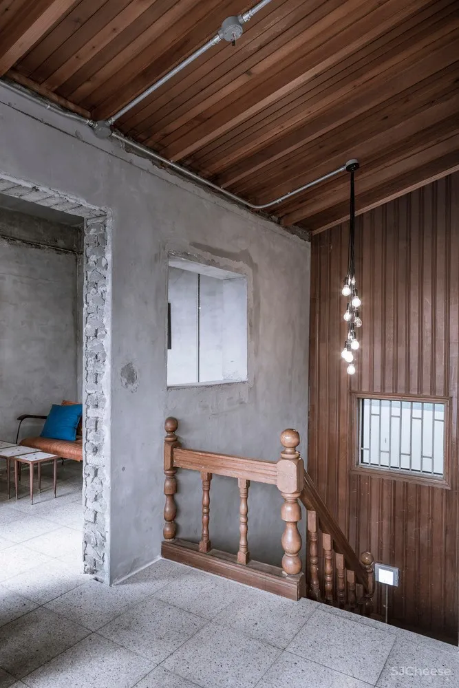 韩国仁川 LAS COFFEE / TEMP 首