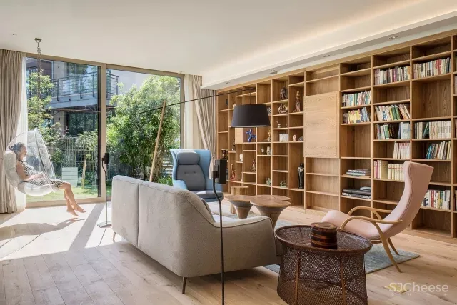 350㎡成都麓湖沉香谷别墅 | 中英致造设计事务所