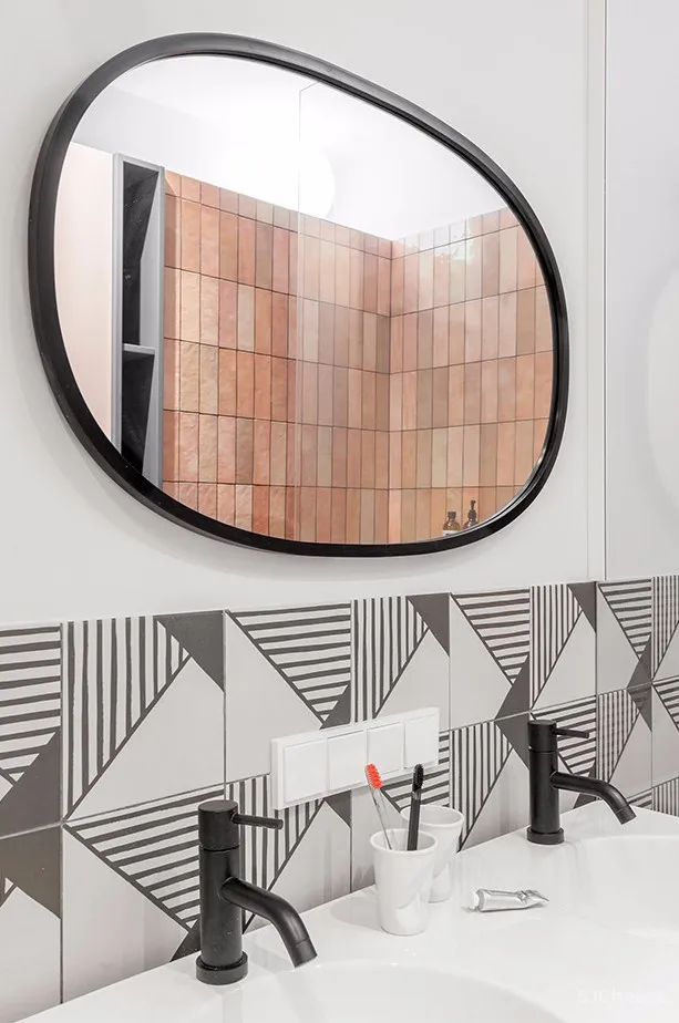 90㎡ 时尚彩色公寓丨家就该这样充满活力 首