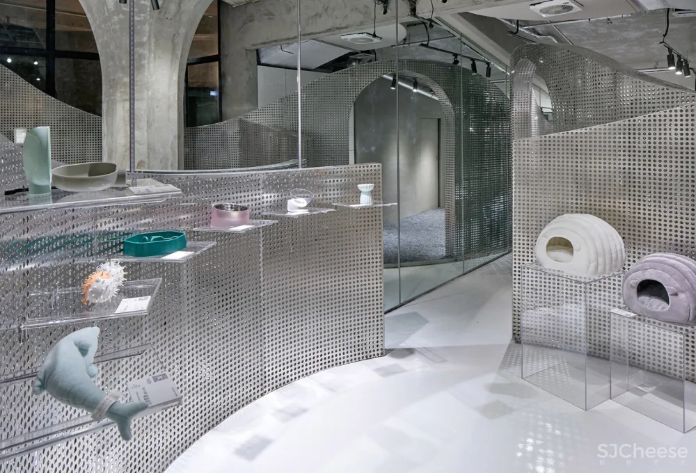 最新 I.F.S.E. SPACE CREATIVE LAB | 上海“动物脊背”零售空间设计 首