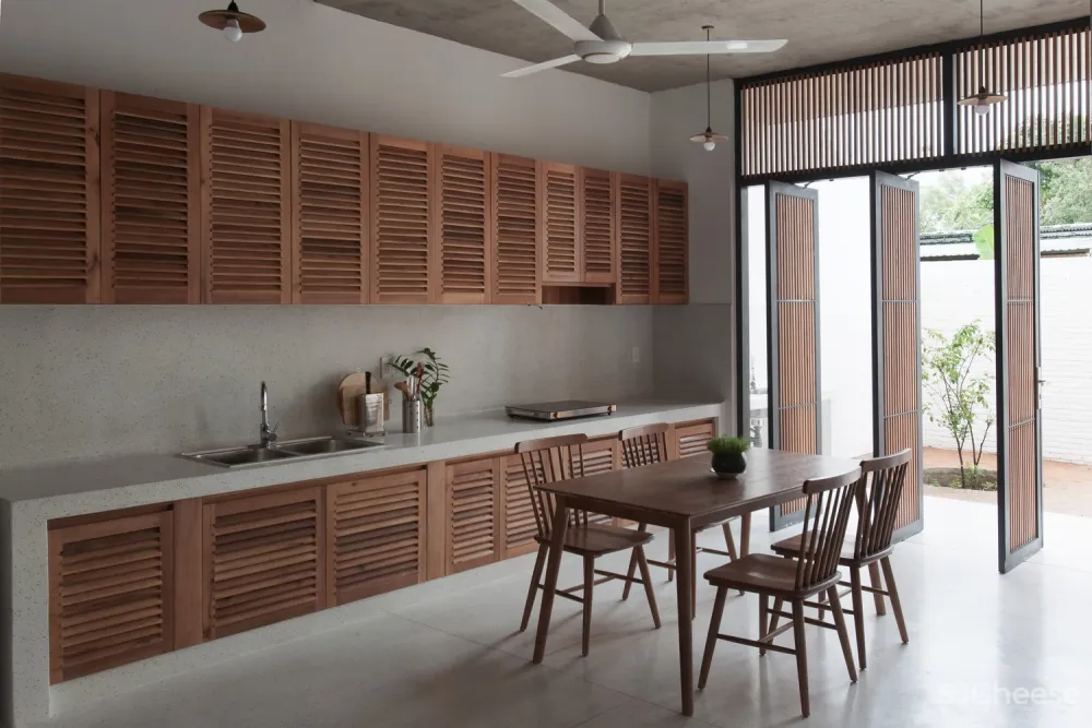 新作 | K59atelier 与自然的和谐相处Tile Roof House 首