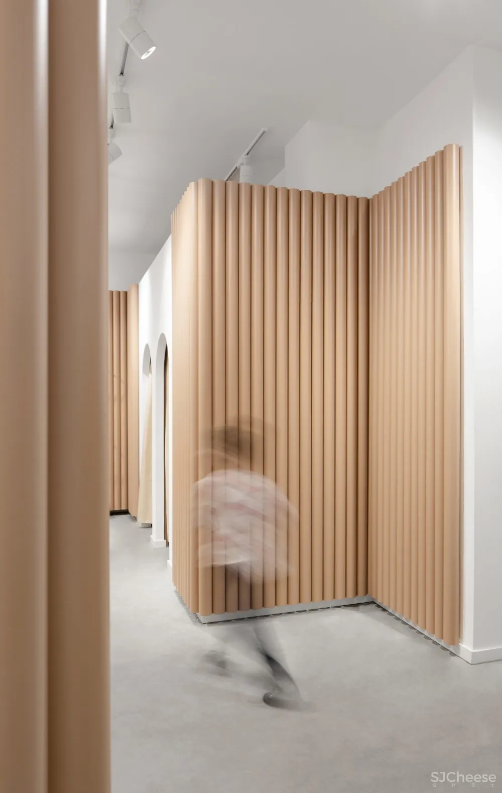 60m²乌克兰极简清新公寓 | LIS 设计工作室 首