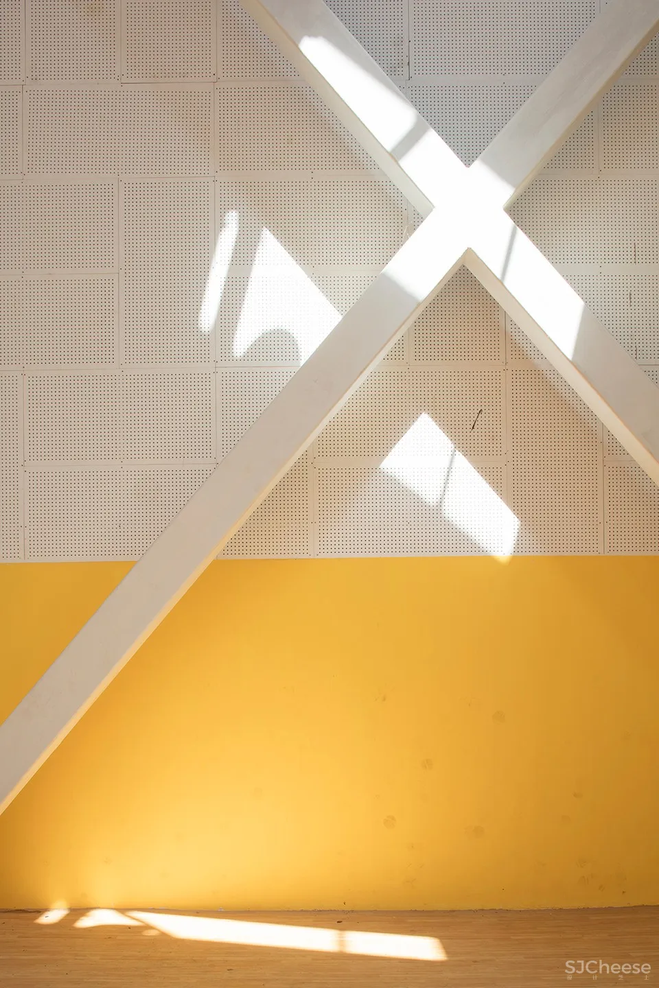 岳阳县三中学风雨操场兼报告厅,湖南 / 素朴建筑工作室