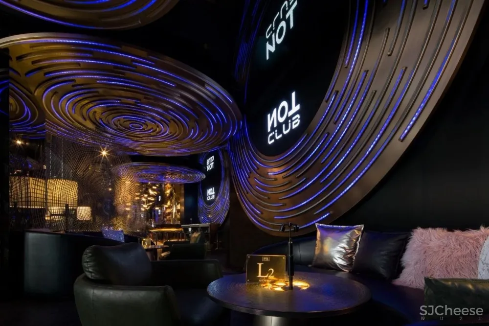 最新 | 黄永才:超有未来感的太空主题星舰酒吧,广州夜店新地标! 首