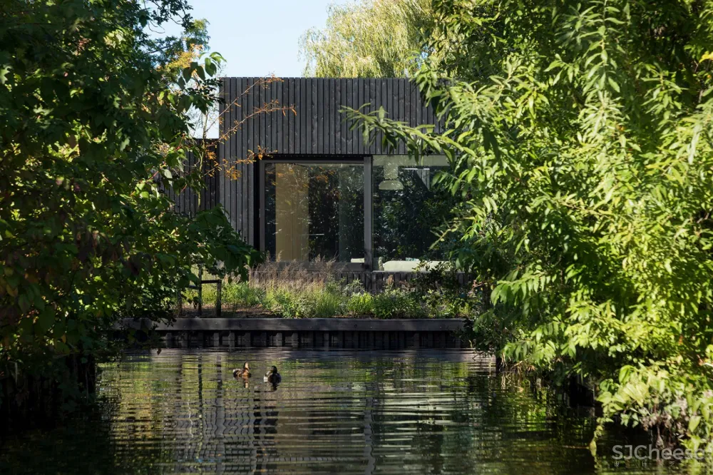 山林中的度假小屋，荷兰 / i29 + Chris Collaris