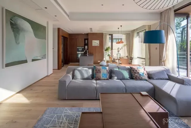 350㎡成都麓湖沉香谷别墅 | 中英致造设计事务所