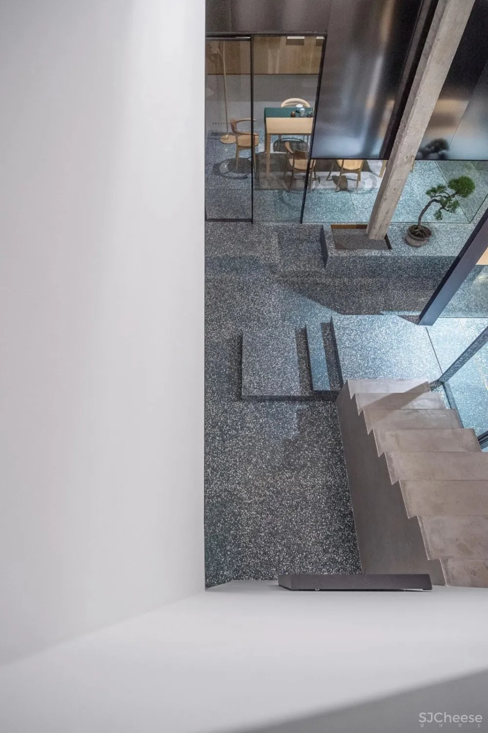 新作 | 耗资1000万,在450 m² 的老建筑内造了8个房子! 首