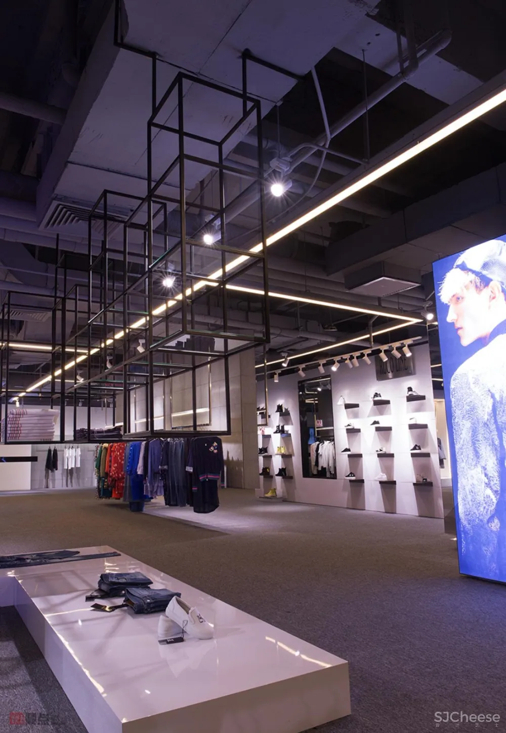DID鼎点室内设计|OUTLETS 奥特莱斯服装店 首