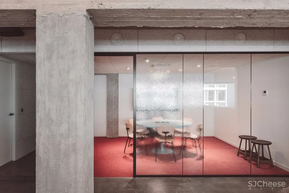 手表品牌Cronos国际办事处 | Philippe Corthout 首