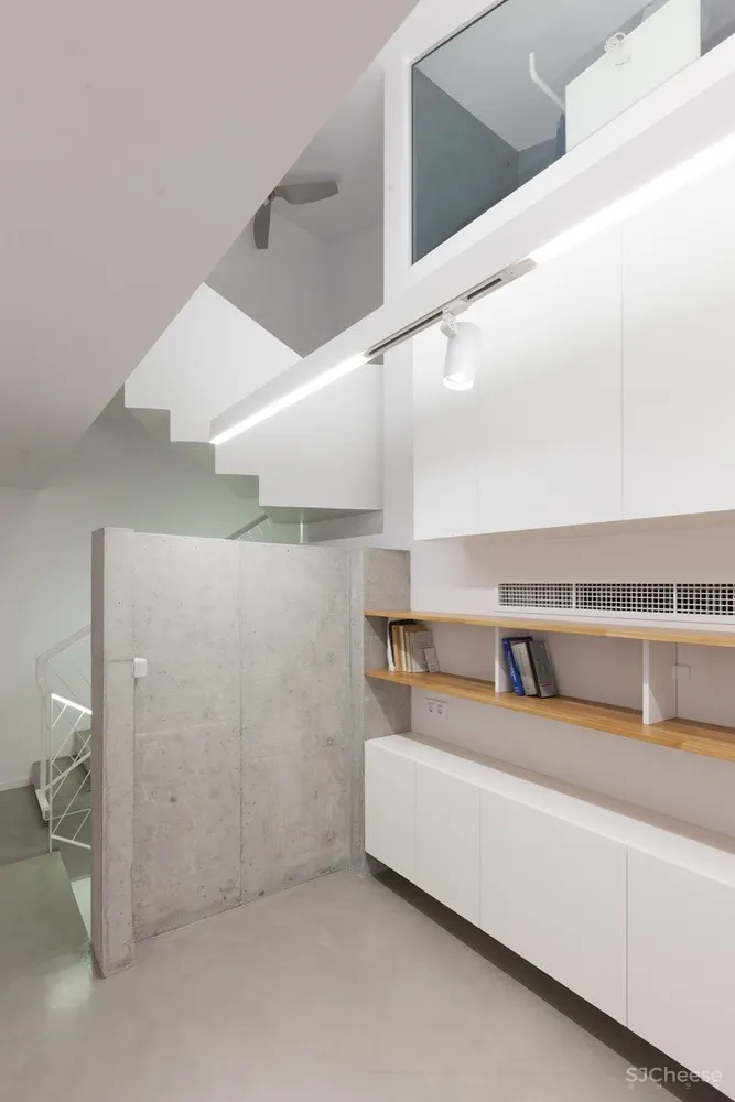 Ntovros Vasileios Architects | 俯瞰大海的希腊清新小别墅