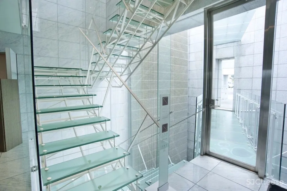 安藤忠雄,坂茂、隈研吾设计的温泉酒店,冷峻的外表却是有温度的设计