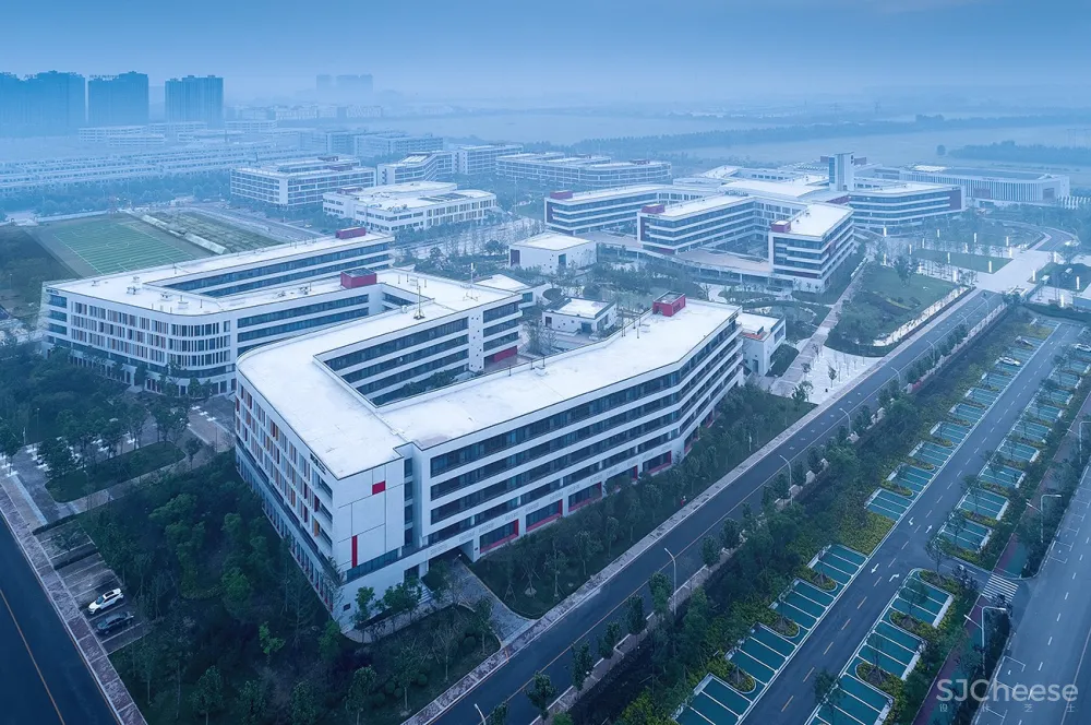 济宁海达行知学校 / 象外营造工作室