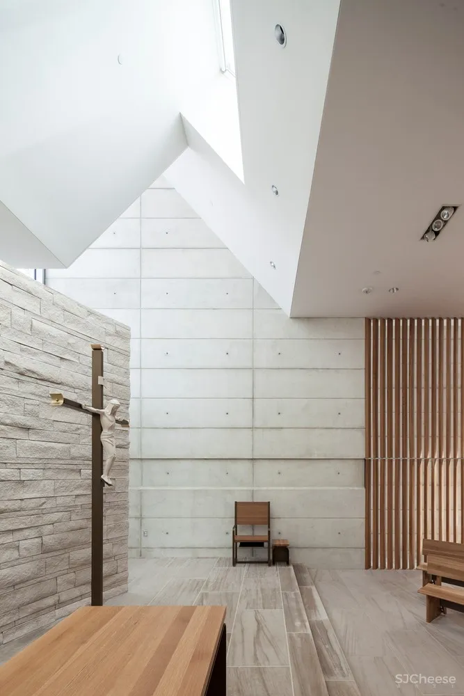 Mark Cavagnero Associates | 白色混凝土教堂