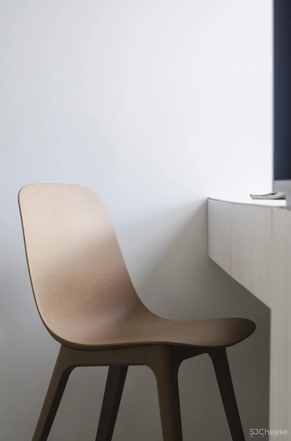 Blue in the F | 易其设计